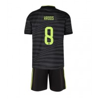 Real Madrid Toni Kroos #8 Tredje sæt Børn 2022-23 Kortærmet (+ Korte bukser)